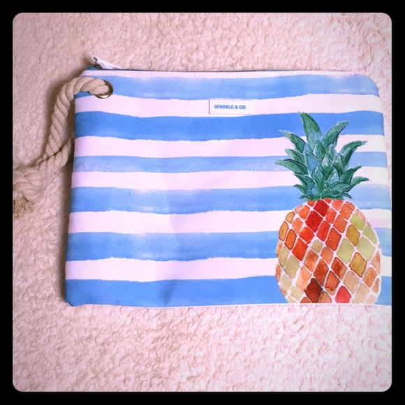 sparkle & co. Handbags - Adorable pineapple pouch, wristlet, or makeup bag